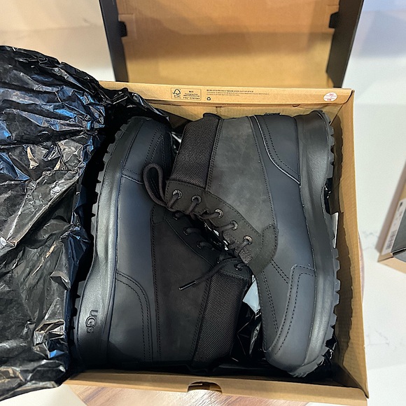 UGG Emmett Duck Boot Black size 12 - Picture 12 of 15